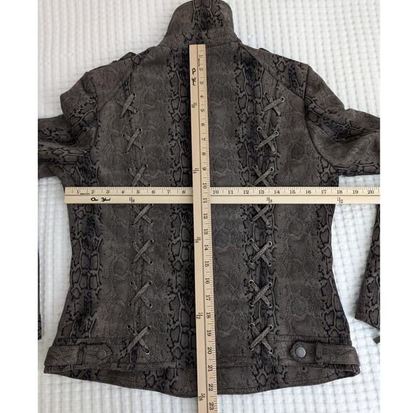 love token jacket - Picture 13 of 14